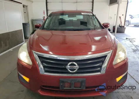 2015 Nissan Altima 2.5 z USA, uszkodzony, nr VIN 1N4AL3AP2FC272930